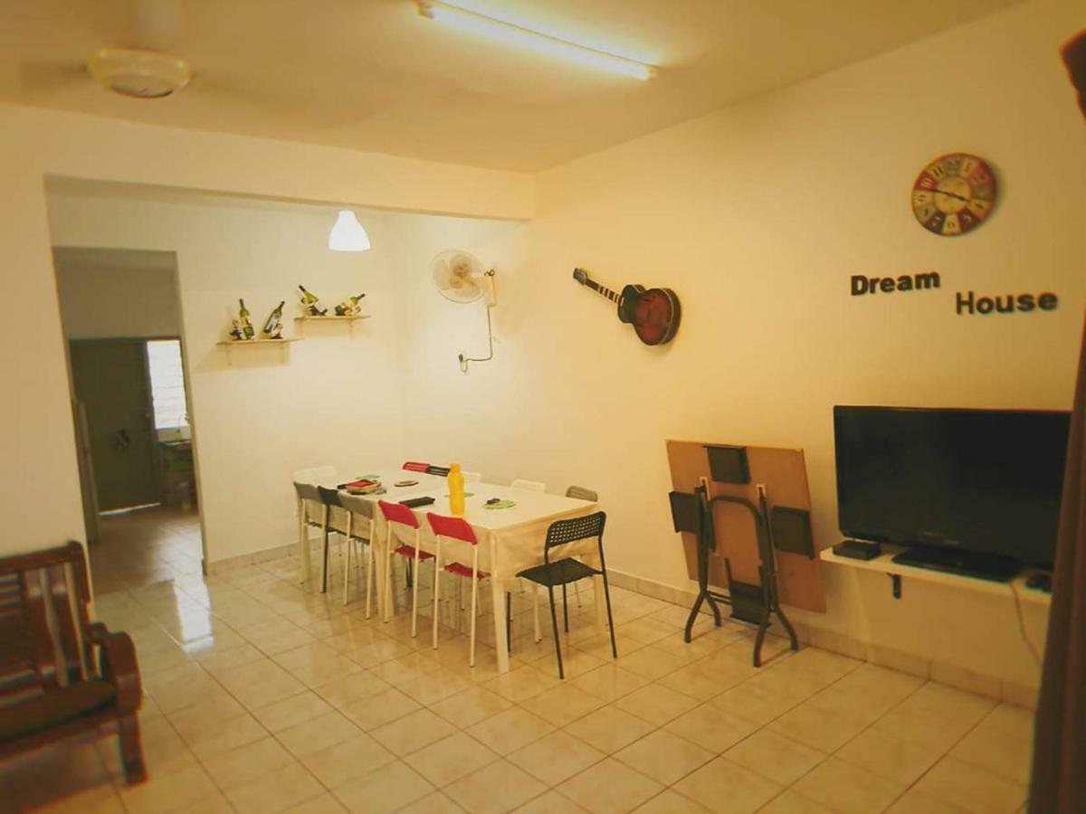 Wong Bentong Makmur Homestay Exterior foto